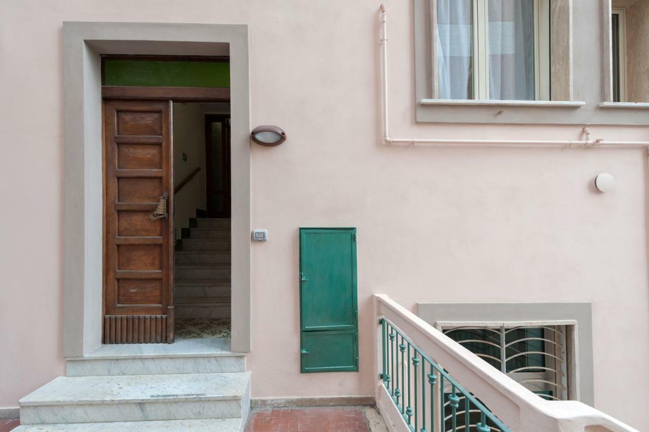 Bed & Breakfast Antonello サレルノ エクステリア 写真